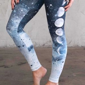 NWOT Moon Phases Athleisure Leggings